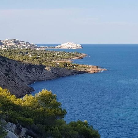 Neu Renoviertes Strandappartment Mit Meerblick Alcossebre Exterior foto