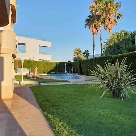 Neu Renoviertes Strandappartment Mit Meerblick Alcossebre Exterior foto