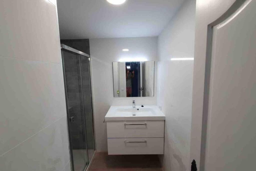 Neu Renoviertes Strandappartment Mit Meerblick Alcossebre Exterior foto
